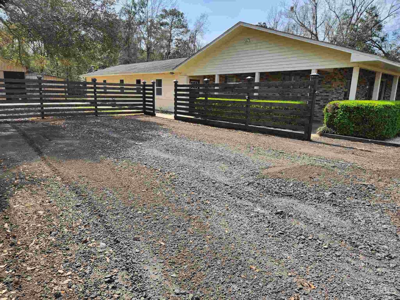 3111 Zepp Ln - Photo 1