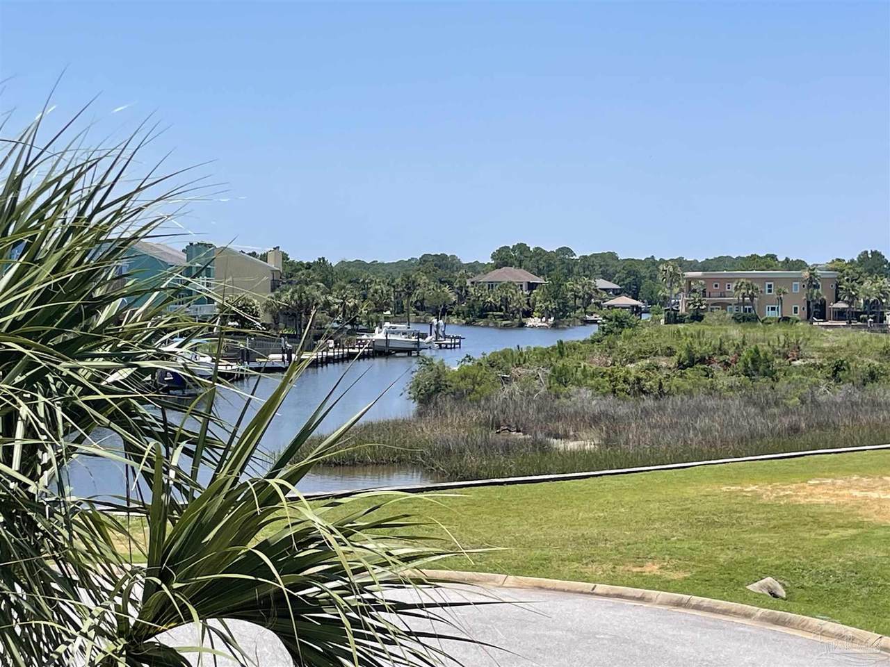 https://bt-photos.global.ssl.fastly.net/pensacola/orig_boomver_1_666515-2.jpg