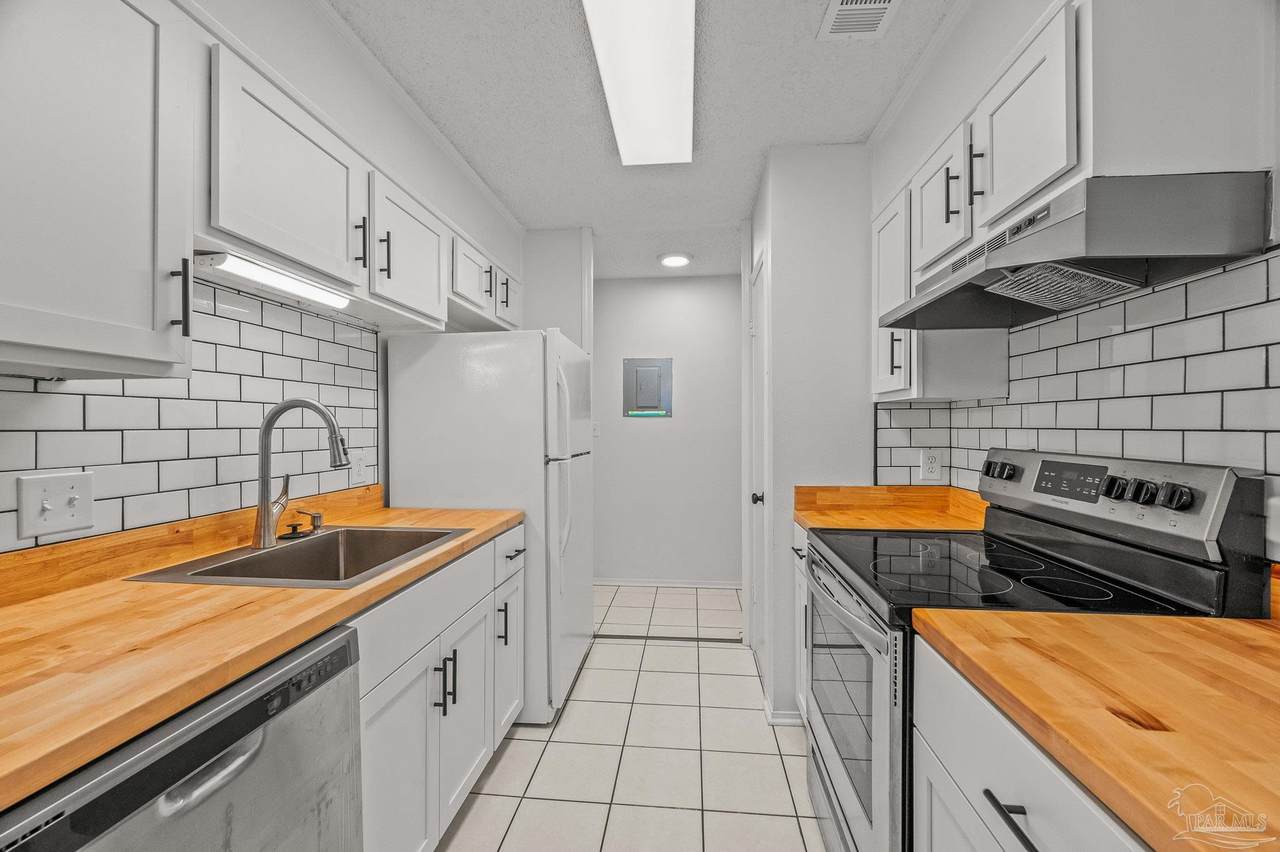 2303 Michigan Ave - Photo 1