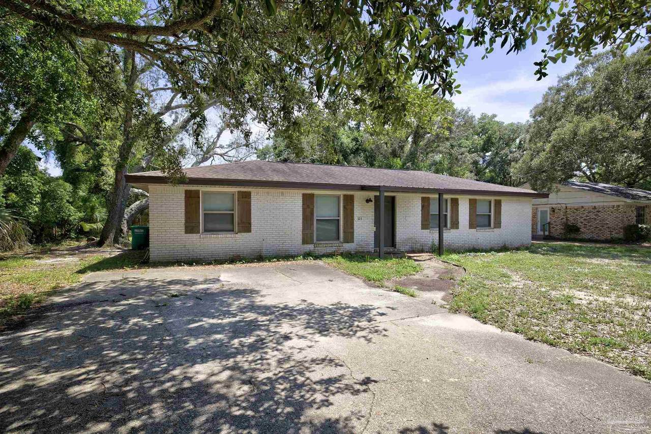 323 Fairpoint Dr - Photo 1