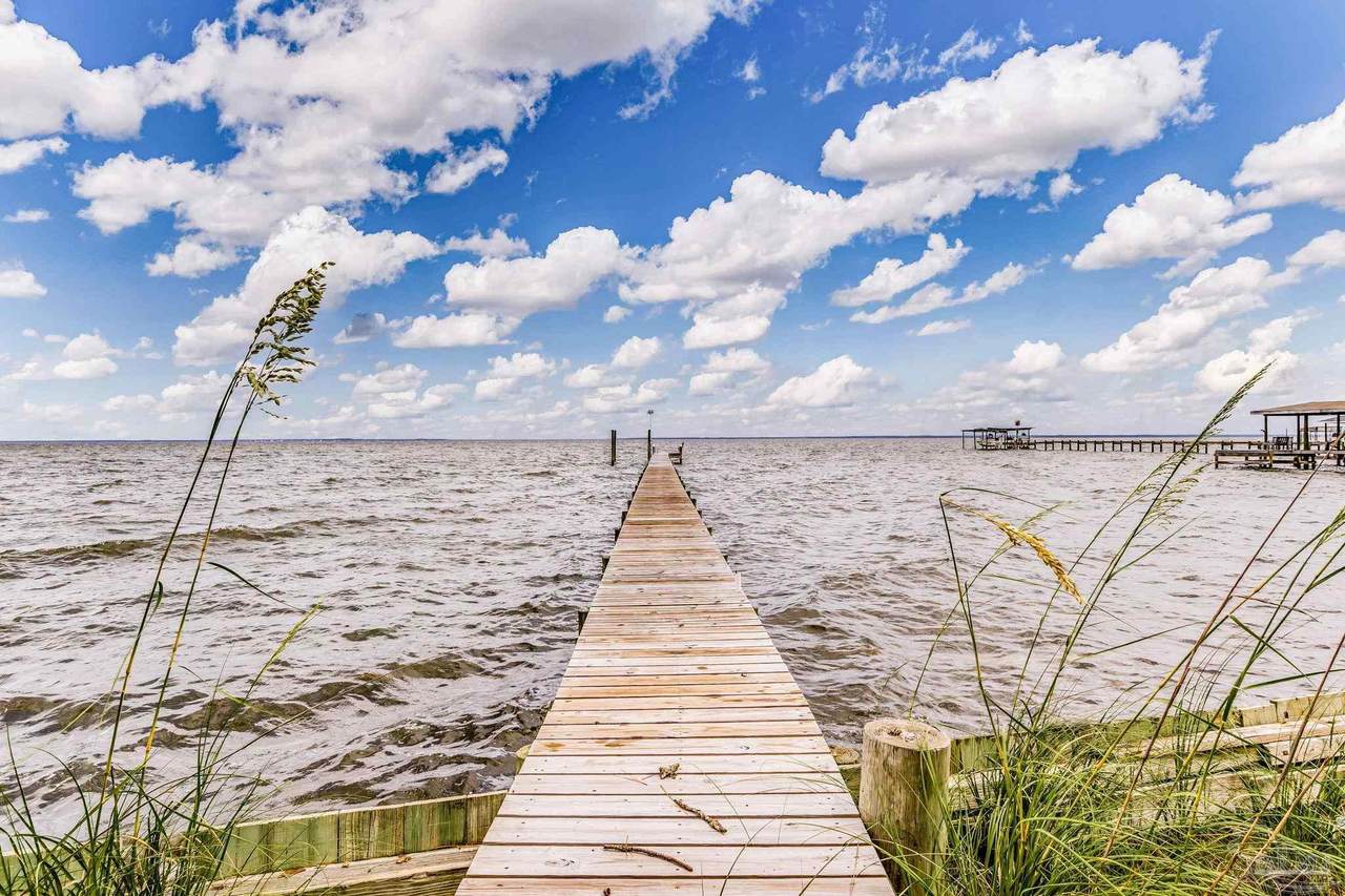 4648 Hickory Shores Blvd - Photo 1