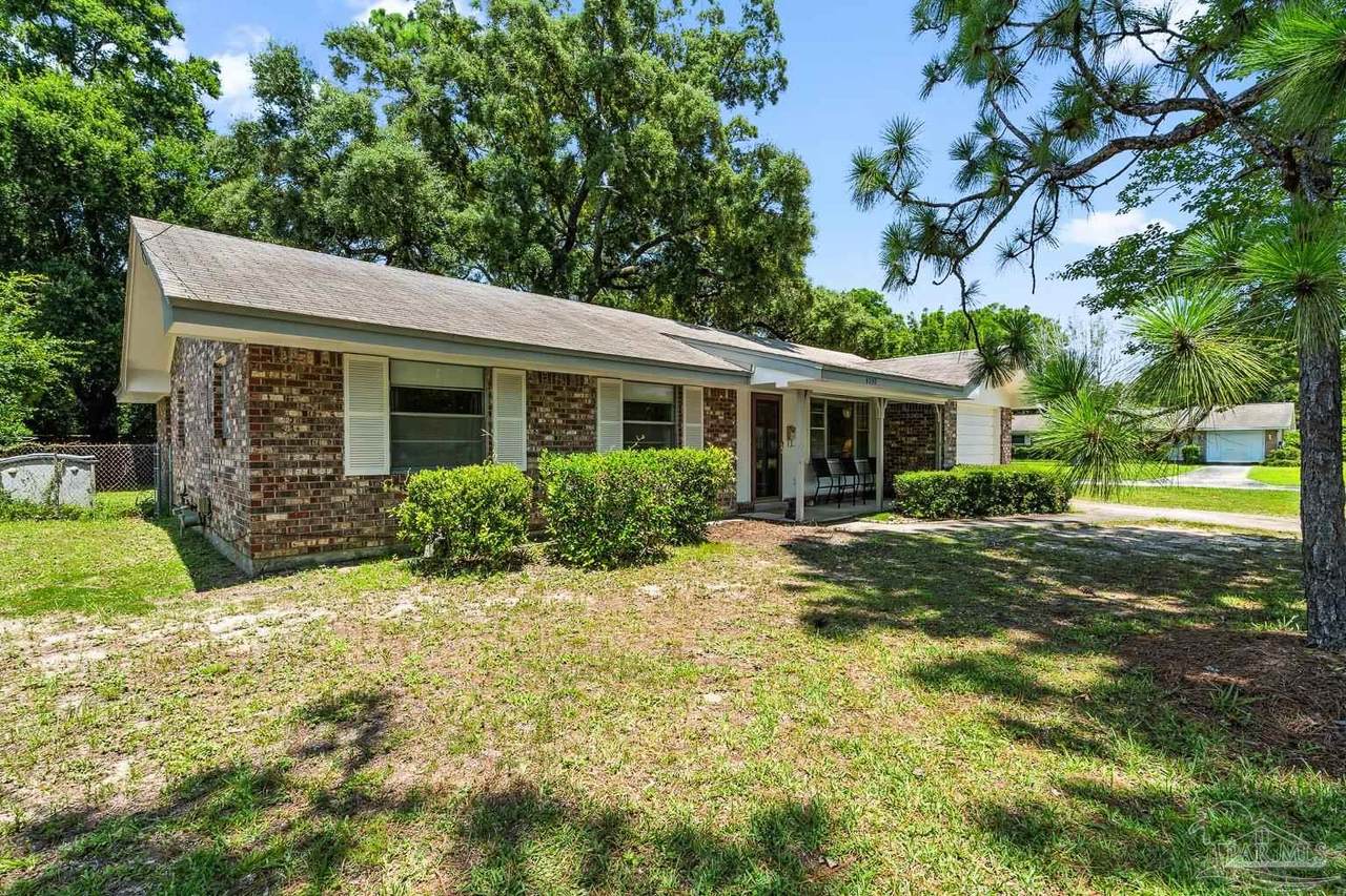 4090 Arbutus Dr - Photo 1