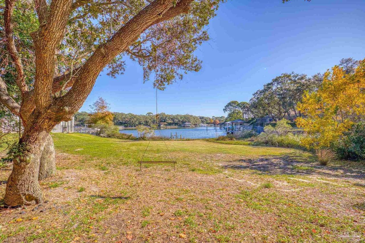 30 Highpoint Dr - Photo 1