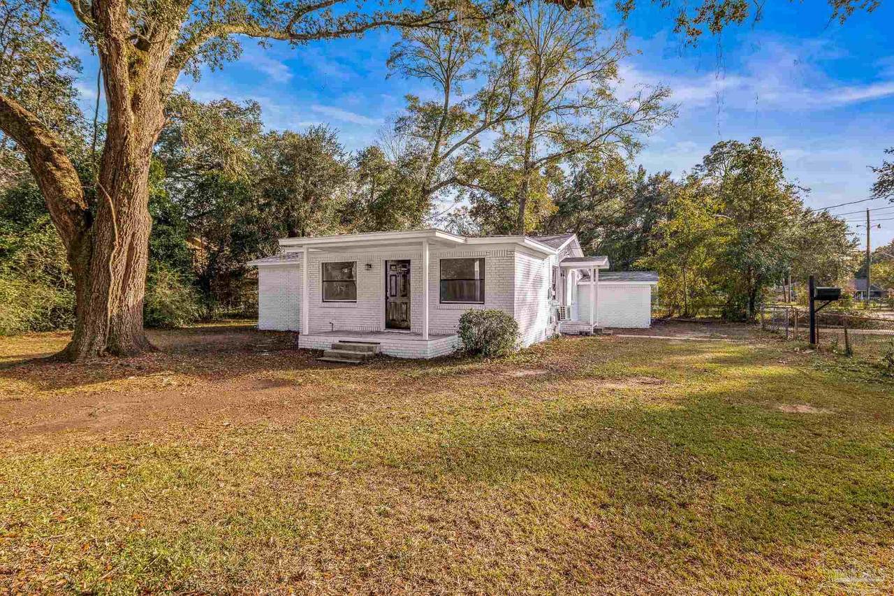 7950 Hayworth Ave - Photo 1