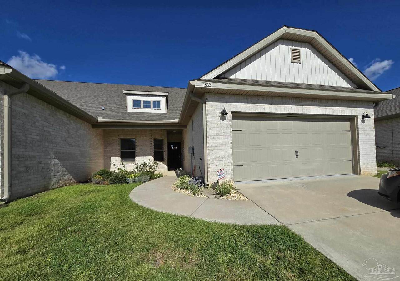 1862 Finch Ln - Photo 1