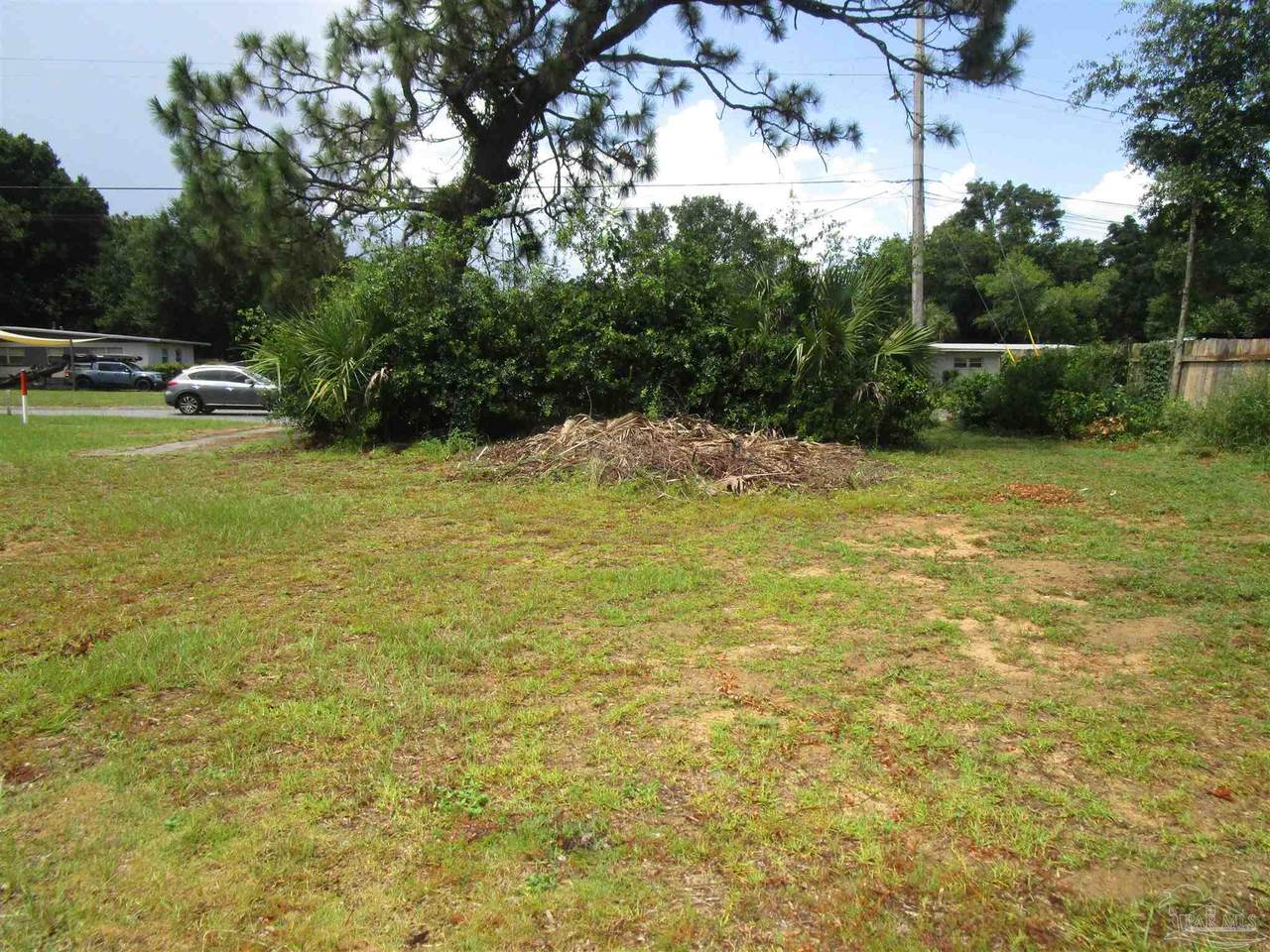 711 Woodland Dr - Photo 1