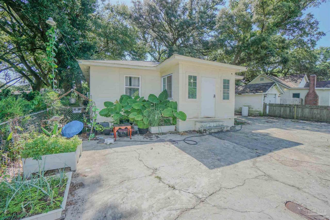 700 Lynch St - Photo 1