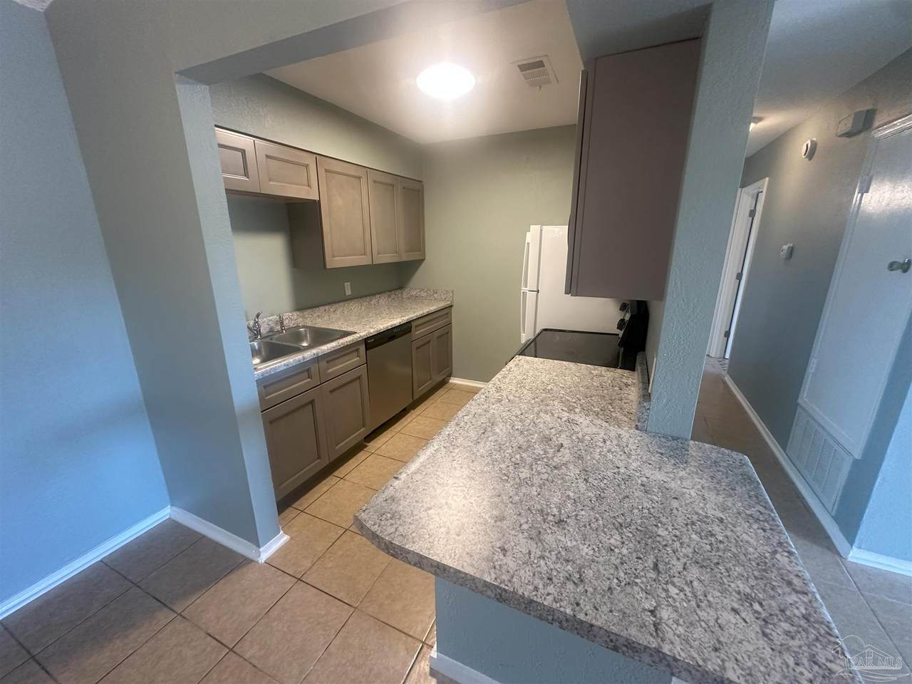 2300 Michigan Ave - Photo 1