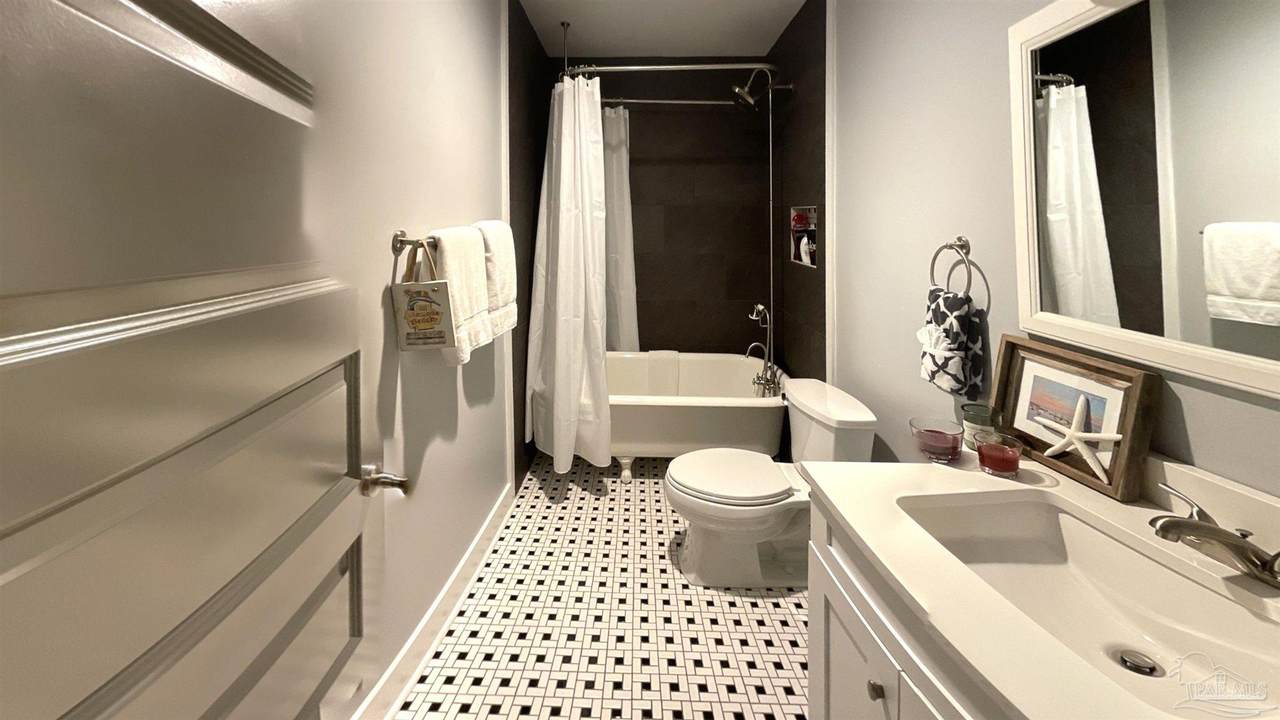 611 Belmont St - Photo 1