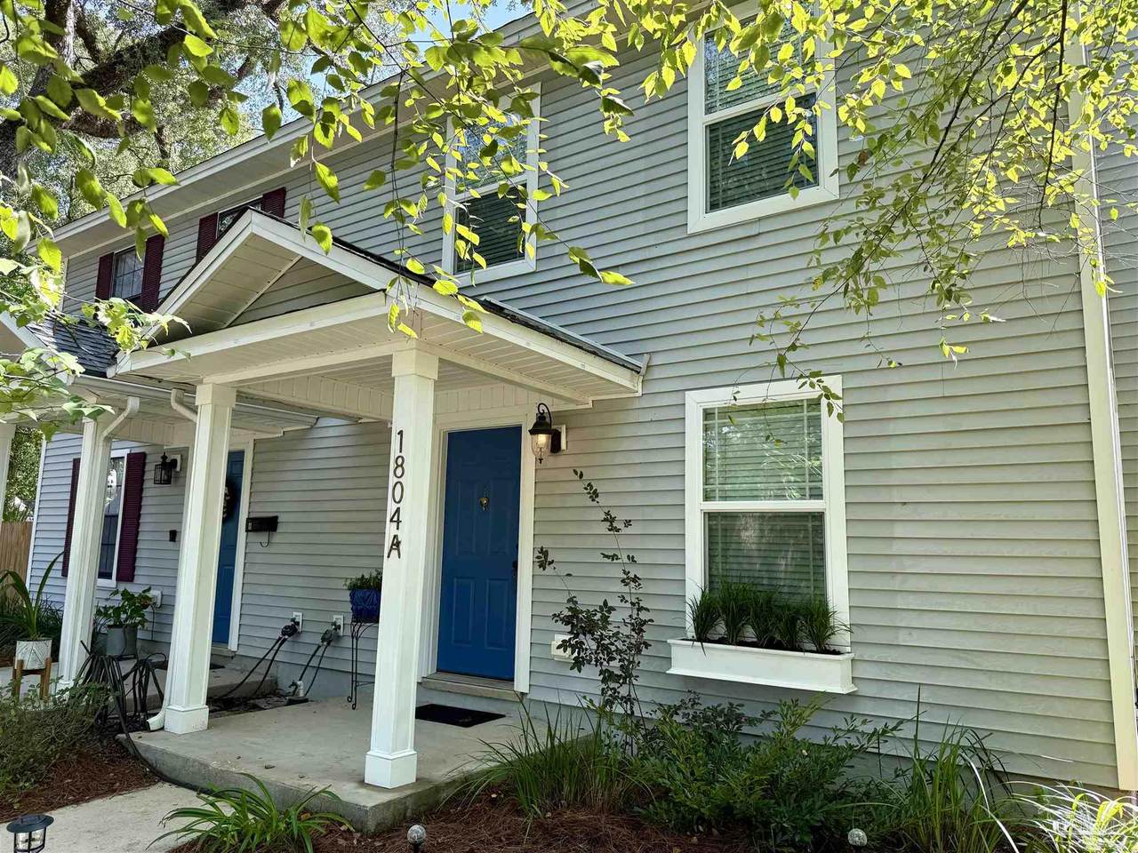 1804 11th Ave - Photo 1