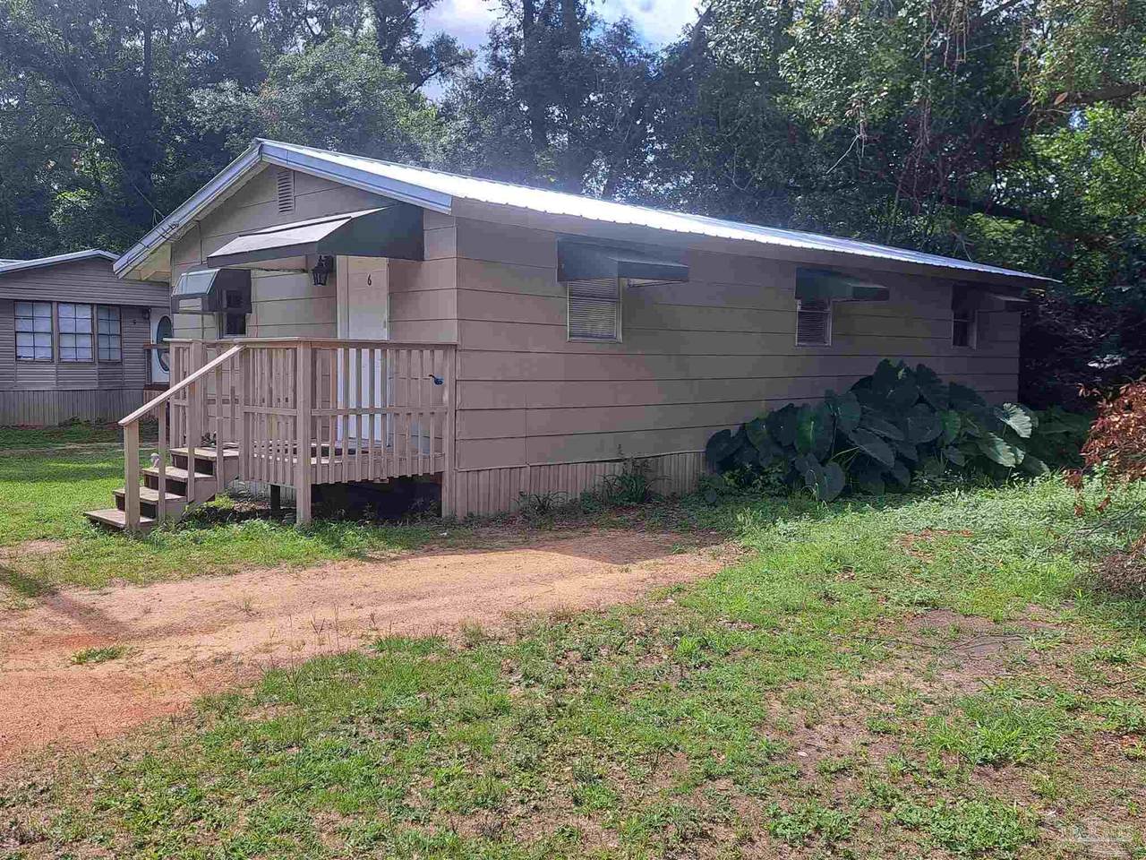 2821 Hillcrest Ave - Photo 1