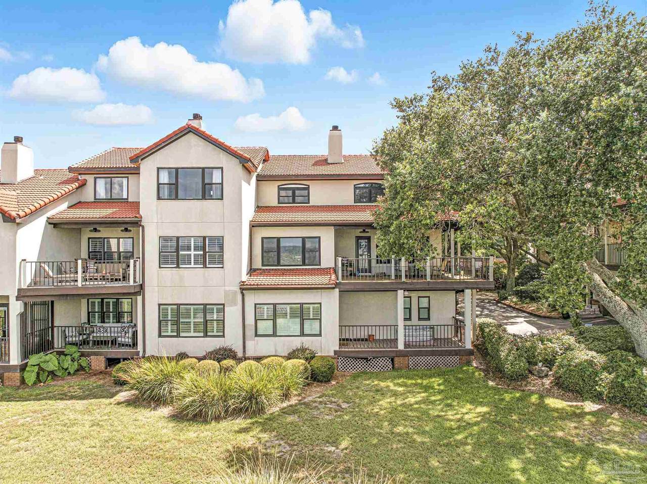 80 Baybridge Dr - Photo 1