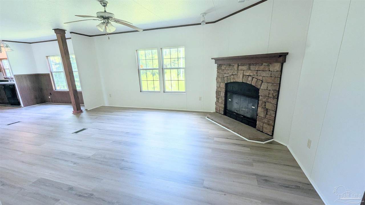 https://bt-photos.global.ssl.fastly.net/pensacola/1280_boomver_1_669660-2.jpg