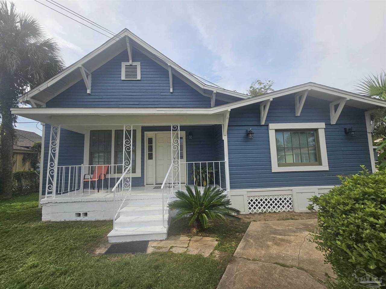 506 Scott St - Photo 1