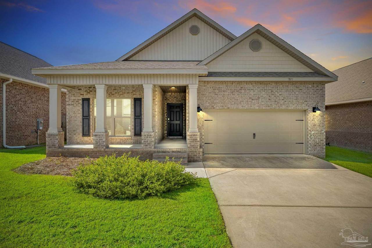 7975 Burnside Loop - Photo 1