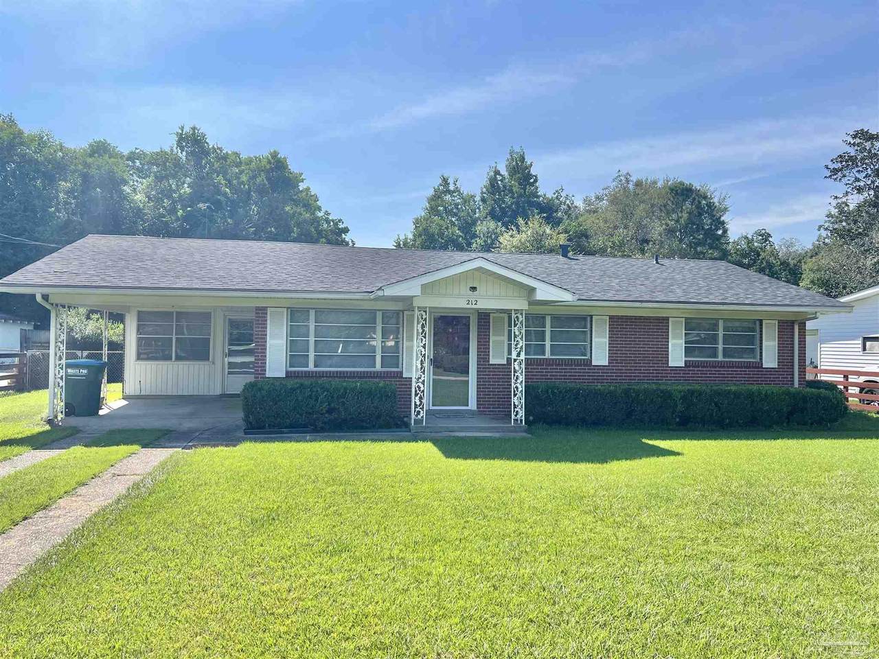 212 11th Ave - Photo 1