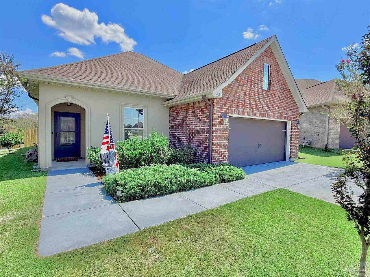 401 Waterbury Ct - Photo 1