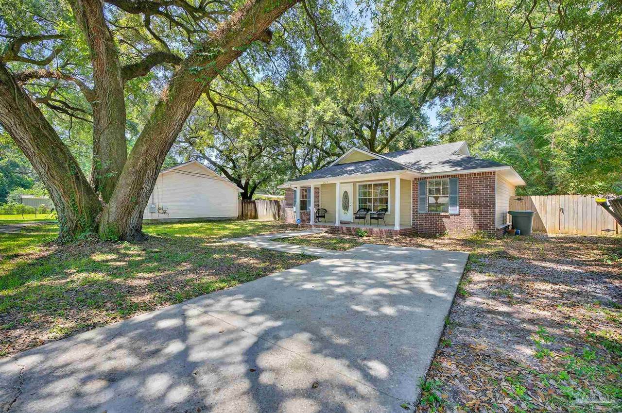 7117 Dale St - Photo 1