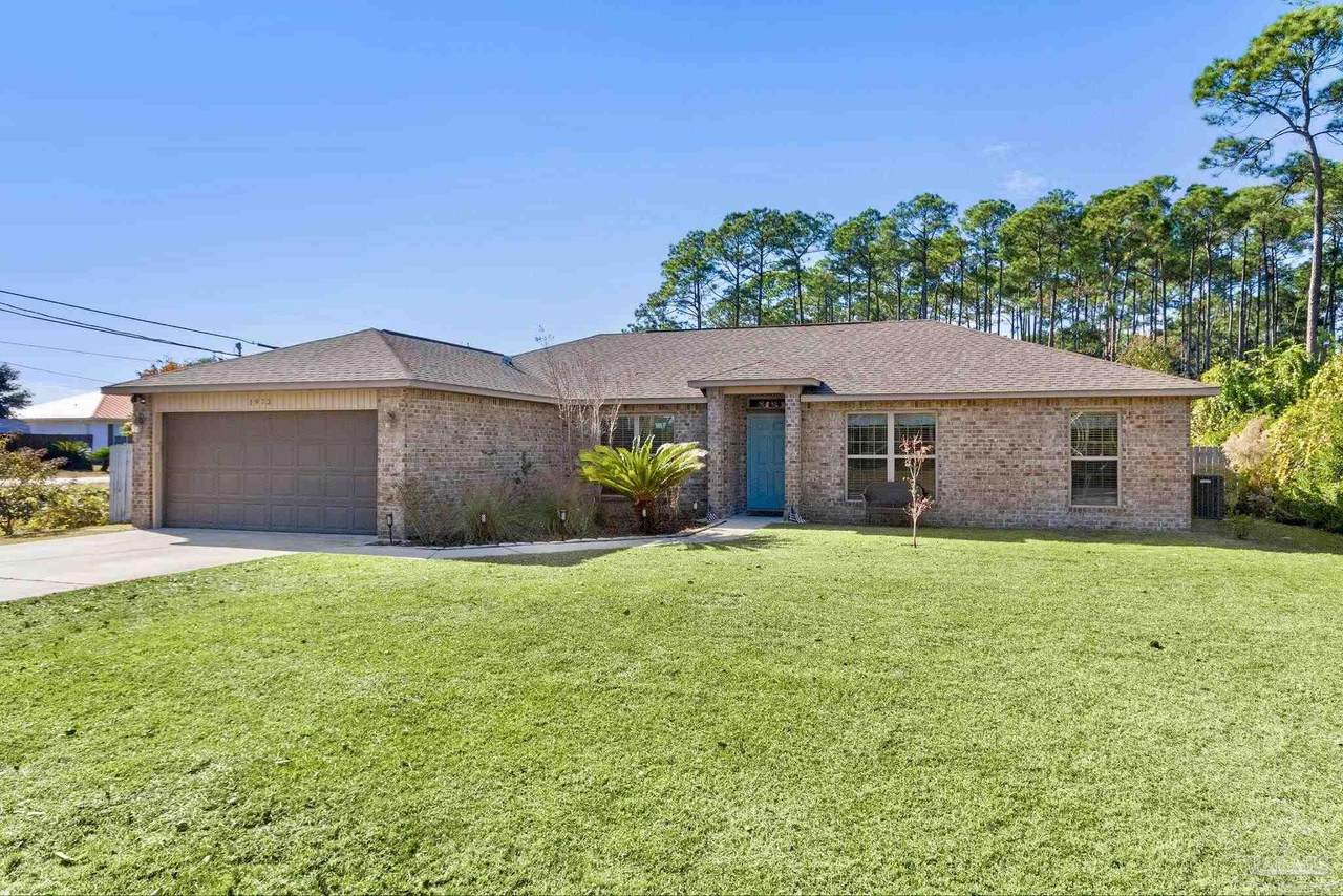 1973 Salamanca St - Photo 1