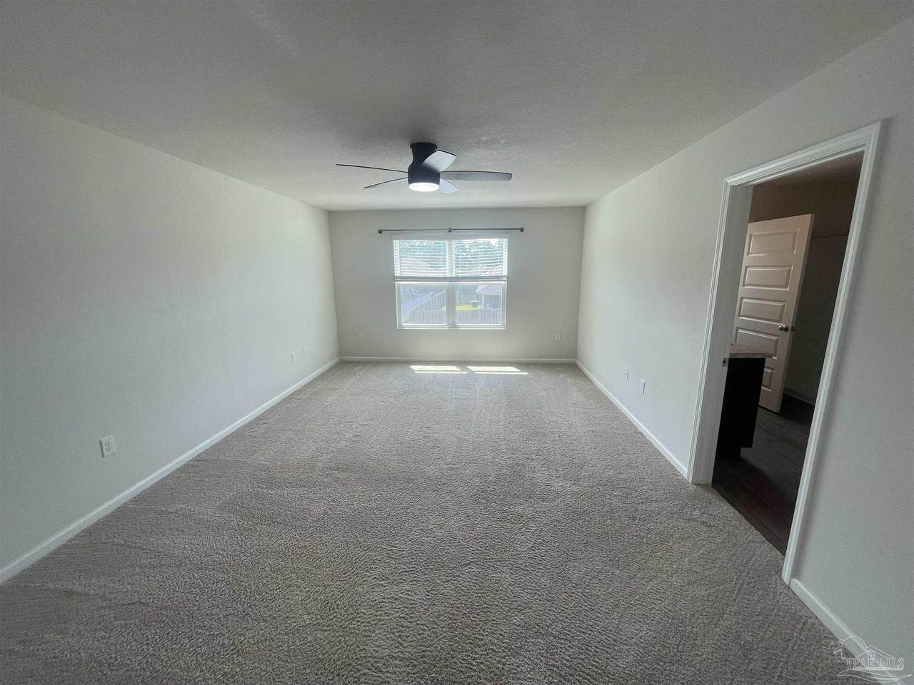 10541 Queens Gate Cir - Photo 1