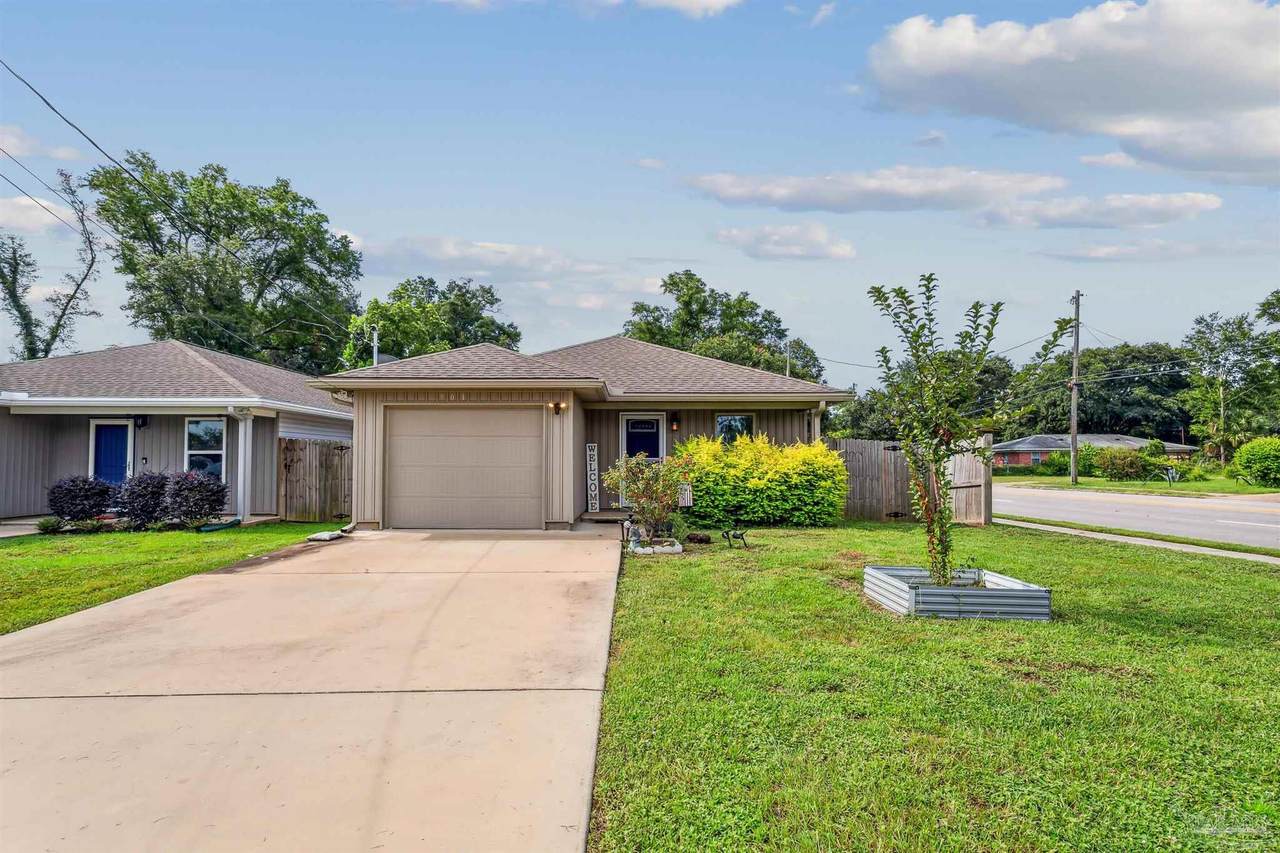 901 Fisher - Photo 1