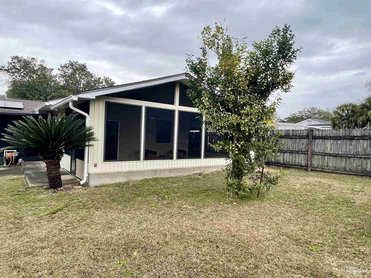 211B Seminole Trl - Photo 1