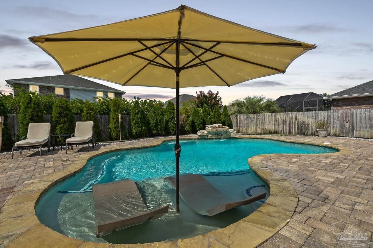 3552 Pelican Bay Cir - Photo 1