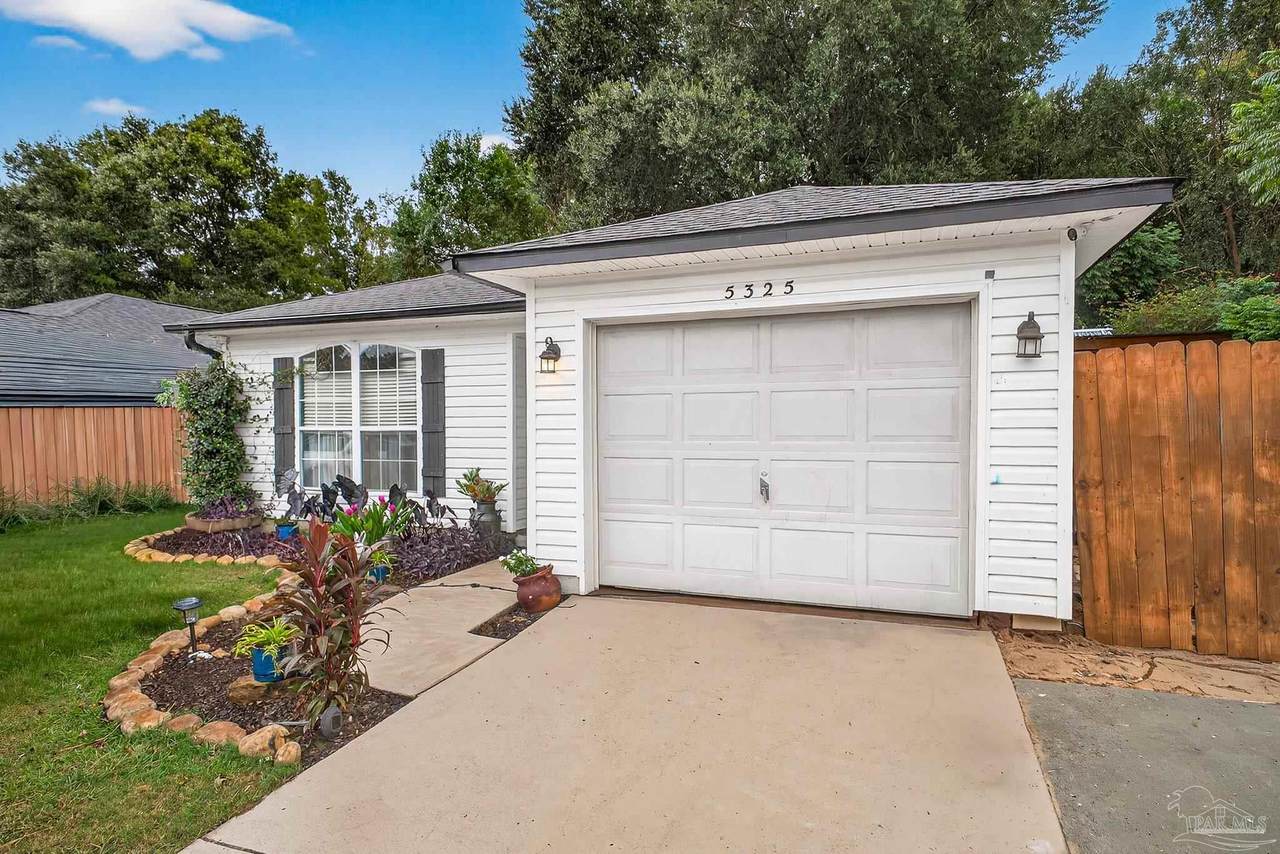 5325 Cherub Cir - Photo 1