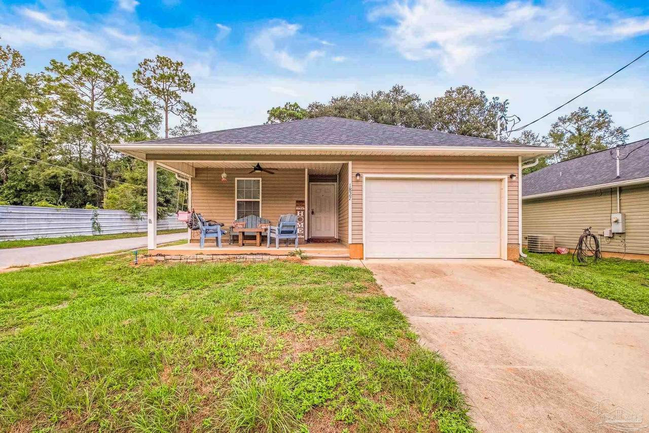 1827 Gainer Ave - Photo 1