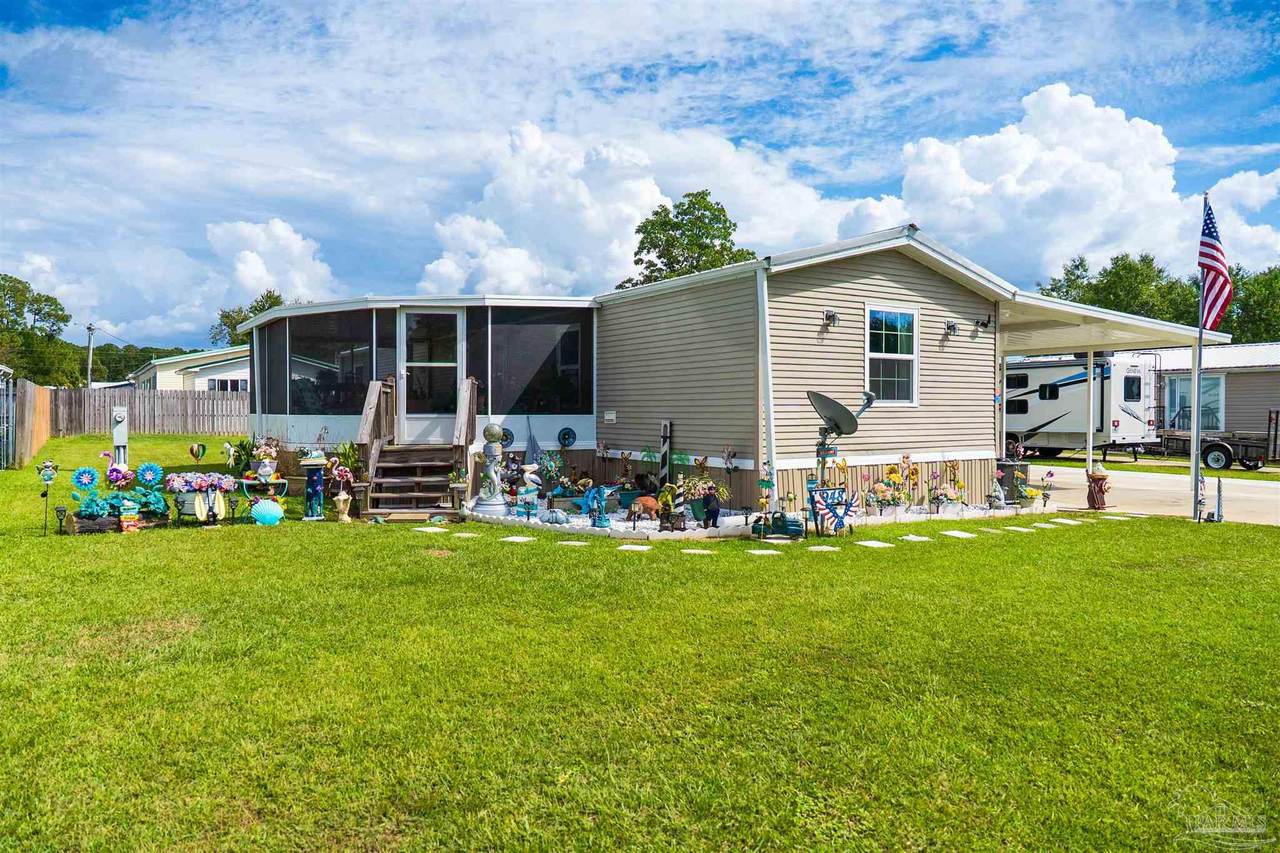 1948 Ridgewood Dr - Photo 1