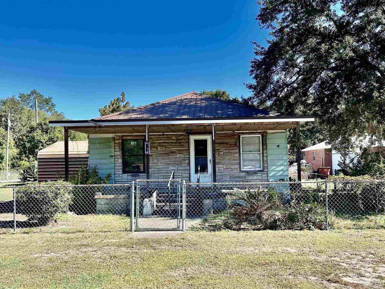 4574 Simpson St - Photo 1