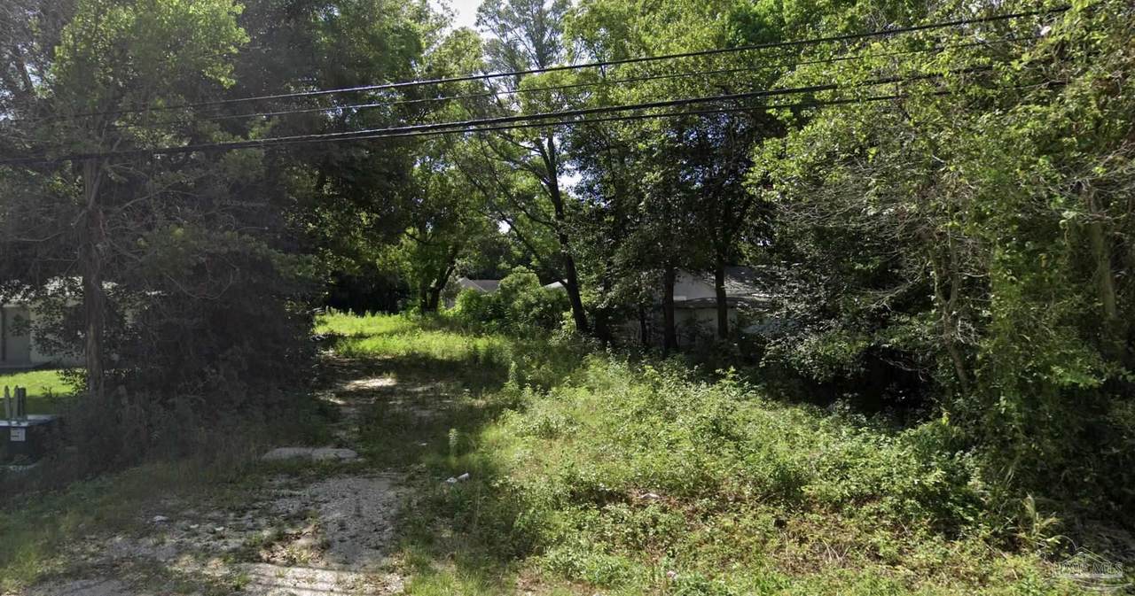 906 63rd Ave - Photo 1