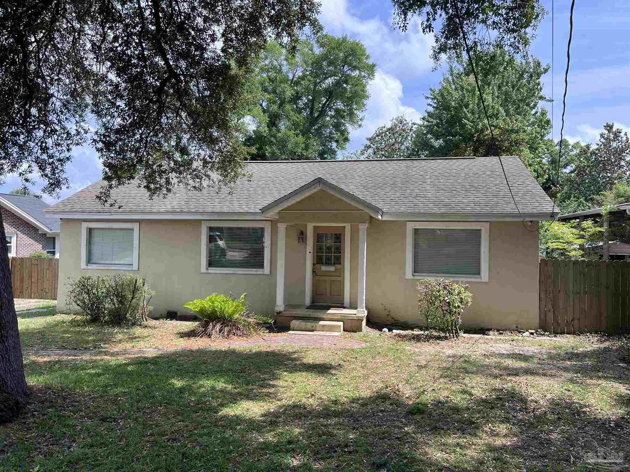 1809 Lee St - Photo 1