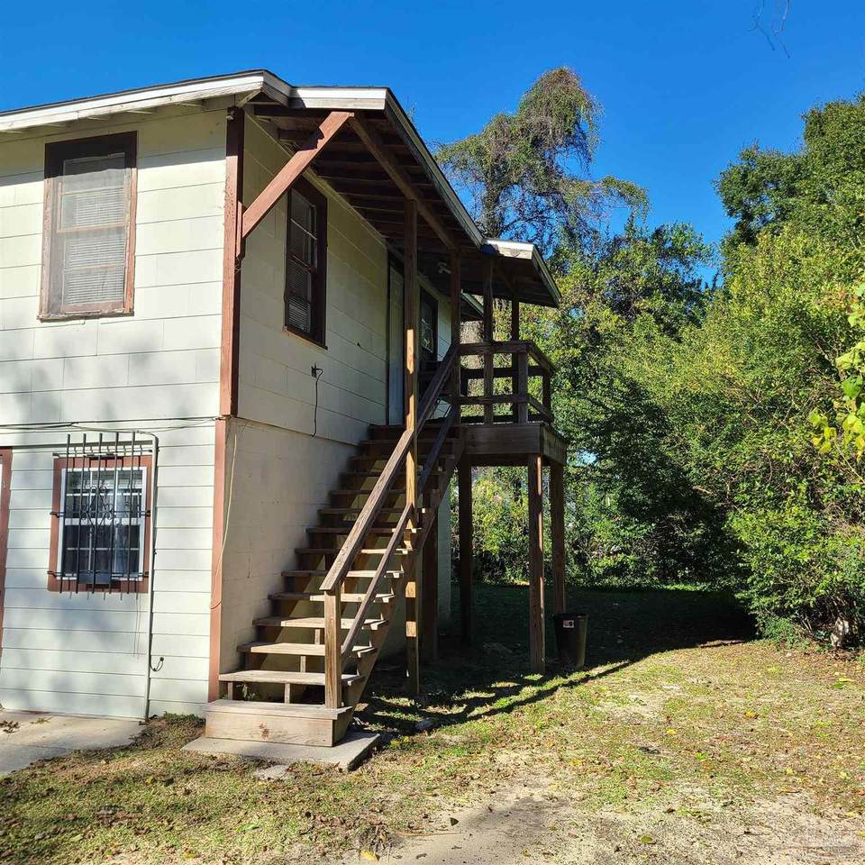 3206 Gadsden St - Photo 1