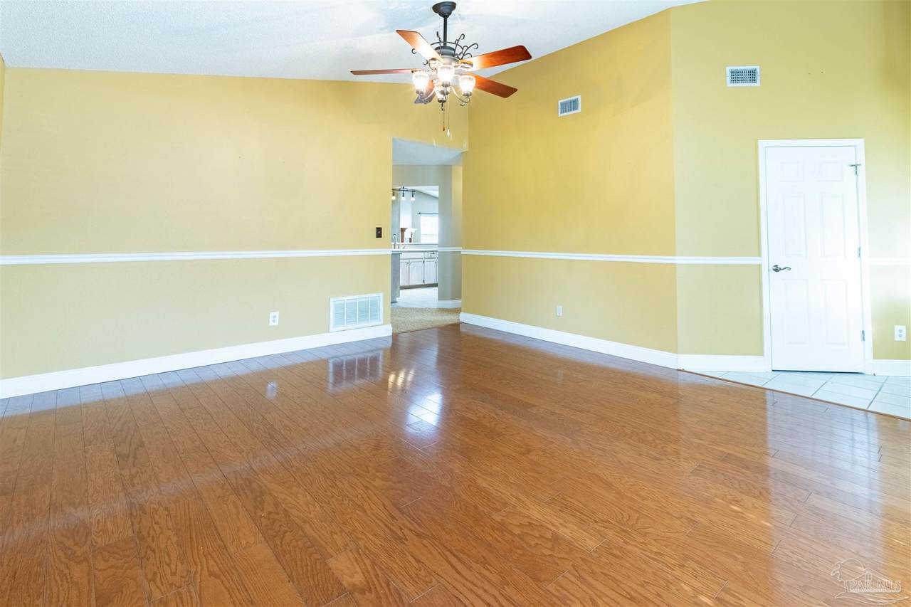 https://bt-photos.global.ssl.fastly.net/pensacola/1280_boomver_1_674951-2.jpg
