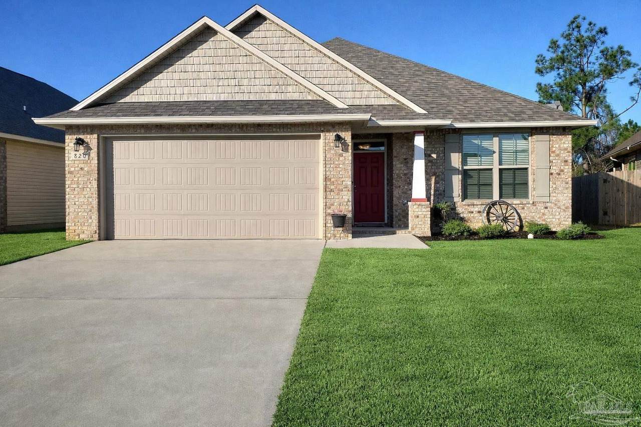 820 Oak Alley - Photo 1