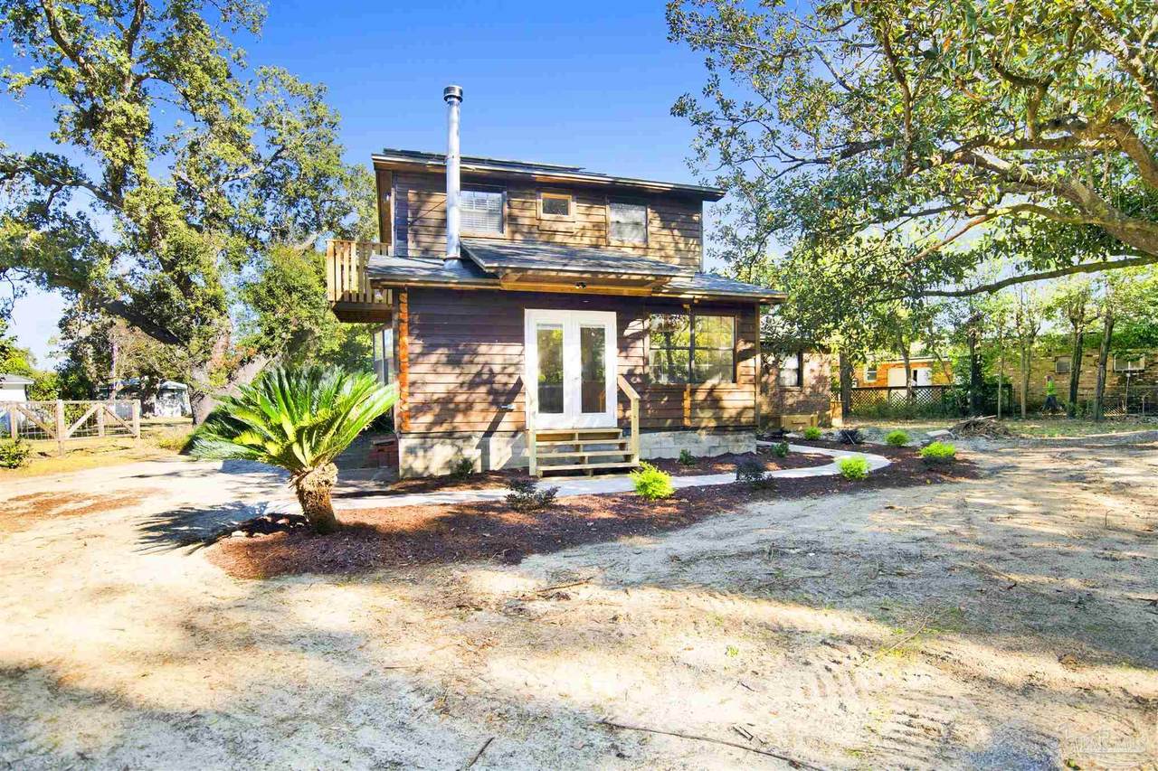 525 Lakewood Rd - Photo 1