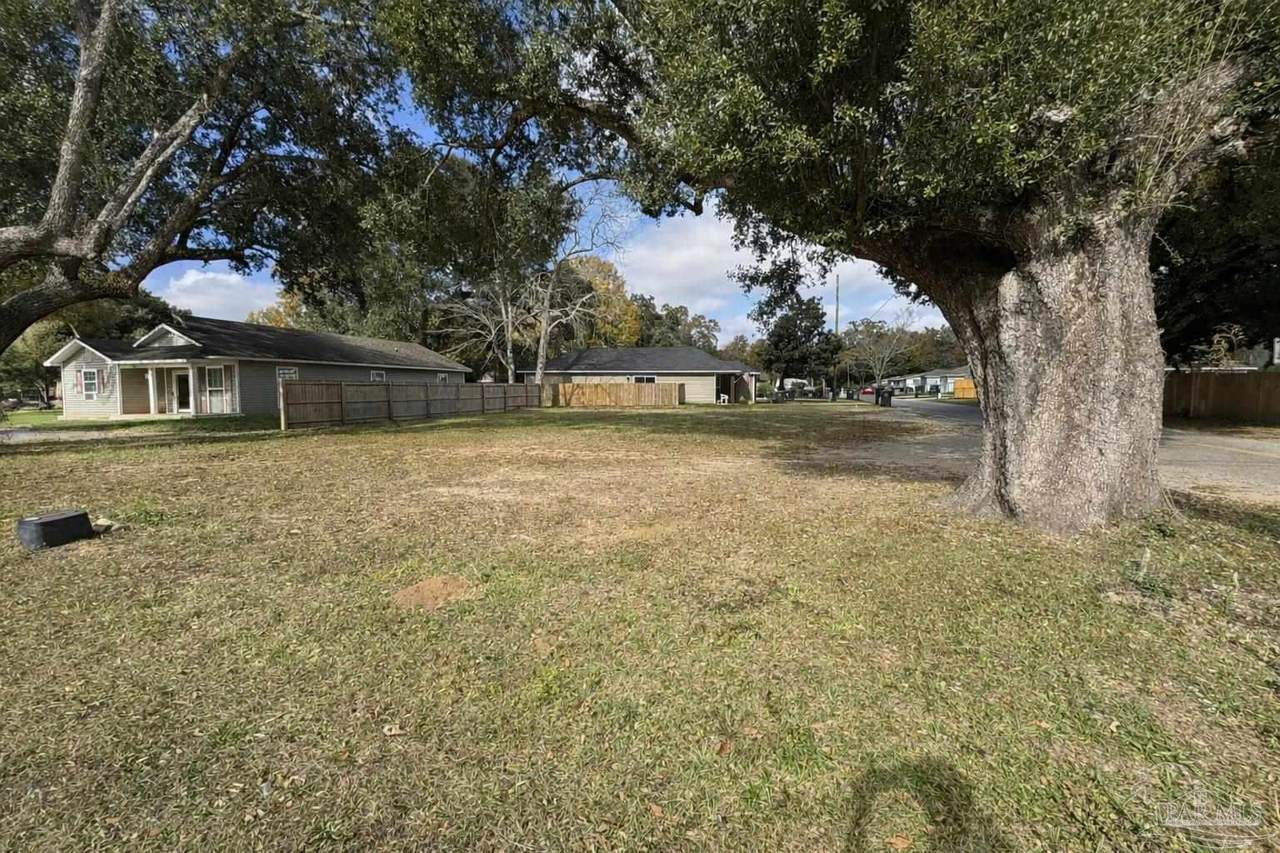 https://bt-photos.global.ssl.fastly.net/pensacola/1280_boomver_1_675373-2.jpg