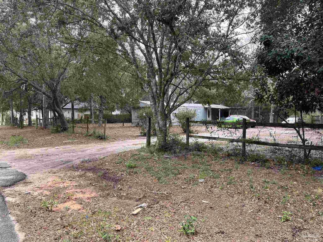 5943 Capitol Dr - Photo 1