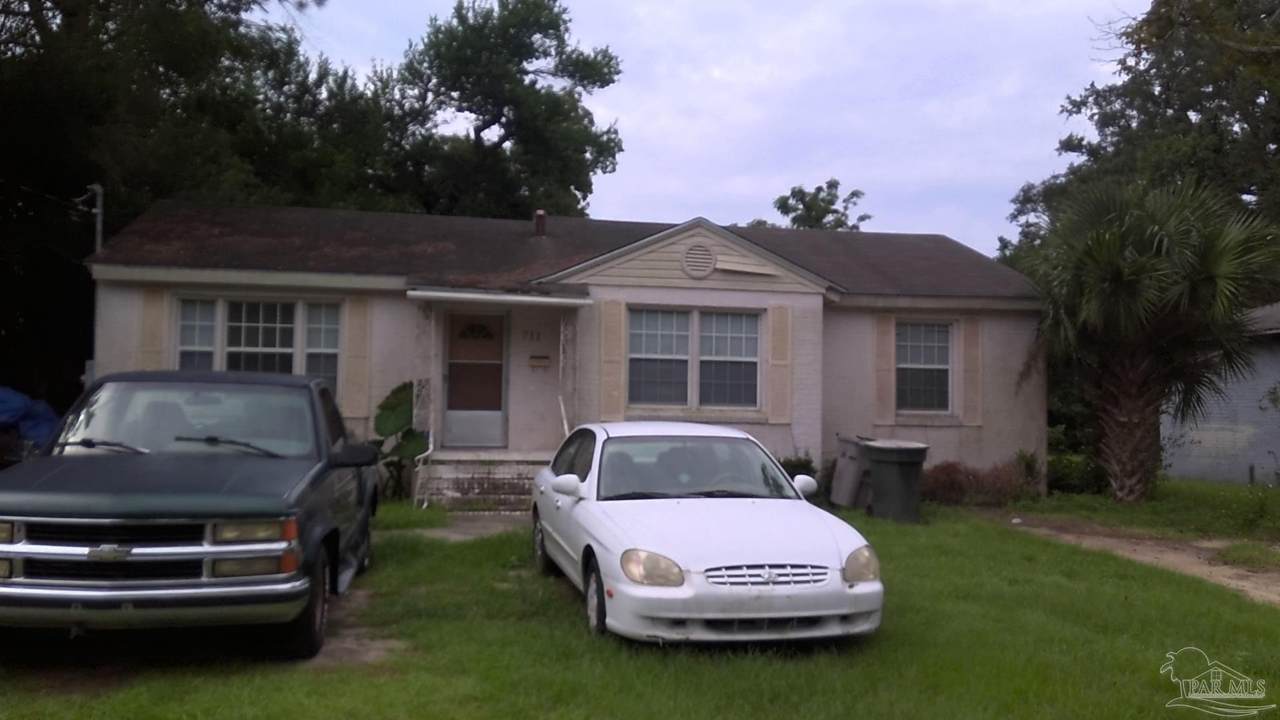 711 Hernandez St - Photo 1