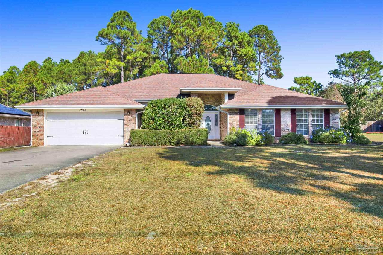 7604 Brewster St - Photo 1