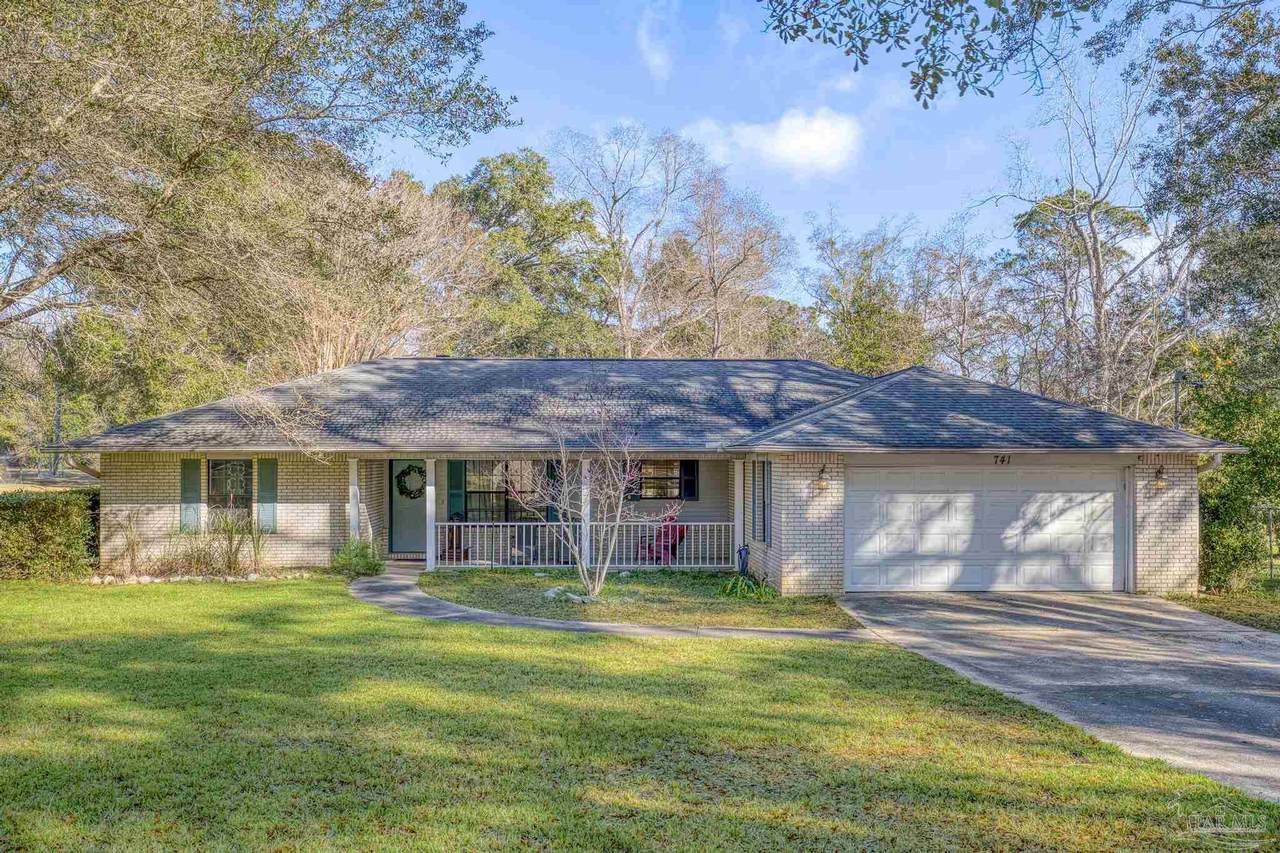 741 Vickery Dr - Photo 1