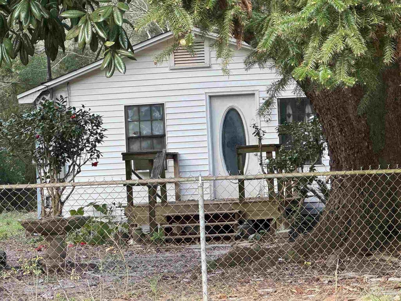 1510 Acorn Ln - Photo 1