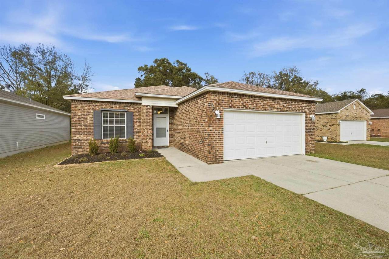 638 Saleta St - Photo 1