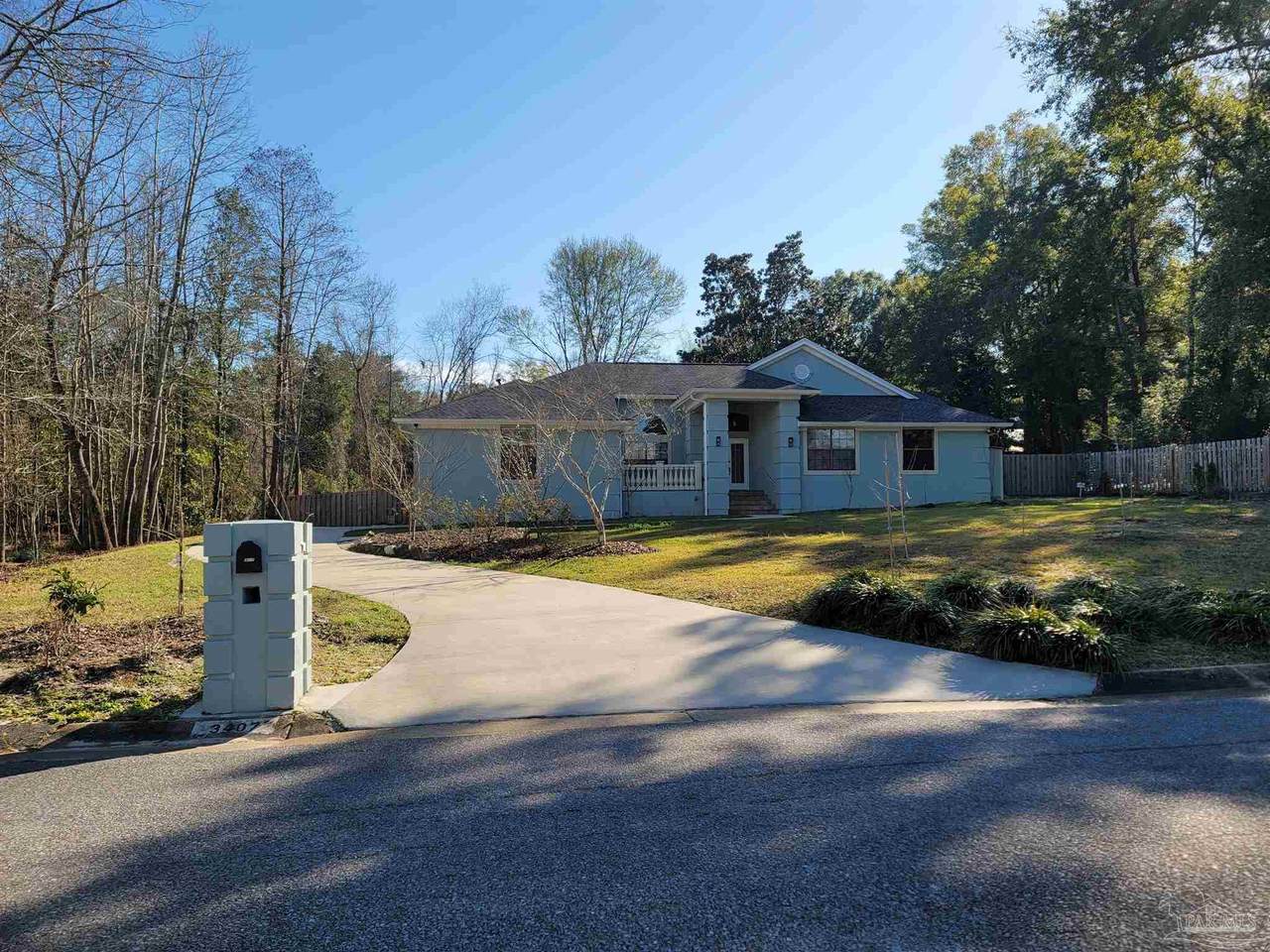 3407 Applegate St - Photo 1