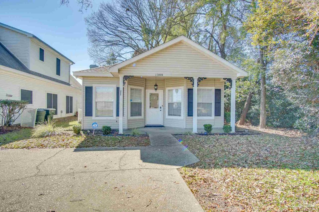 1200 Jasper St - Photo 1