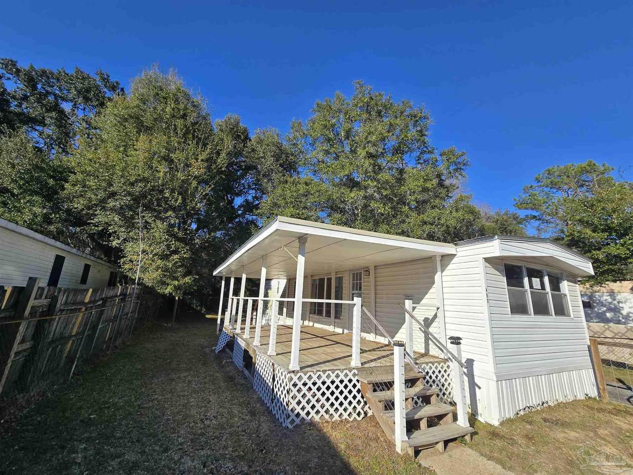 463 Mapleleaf Cir - Photo 1