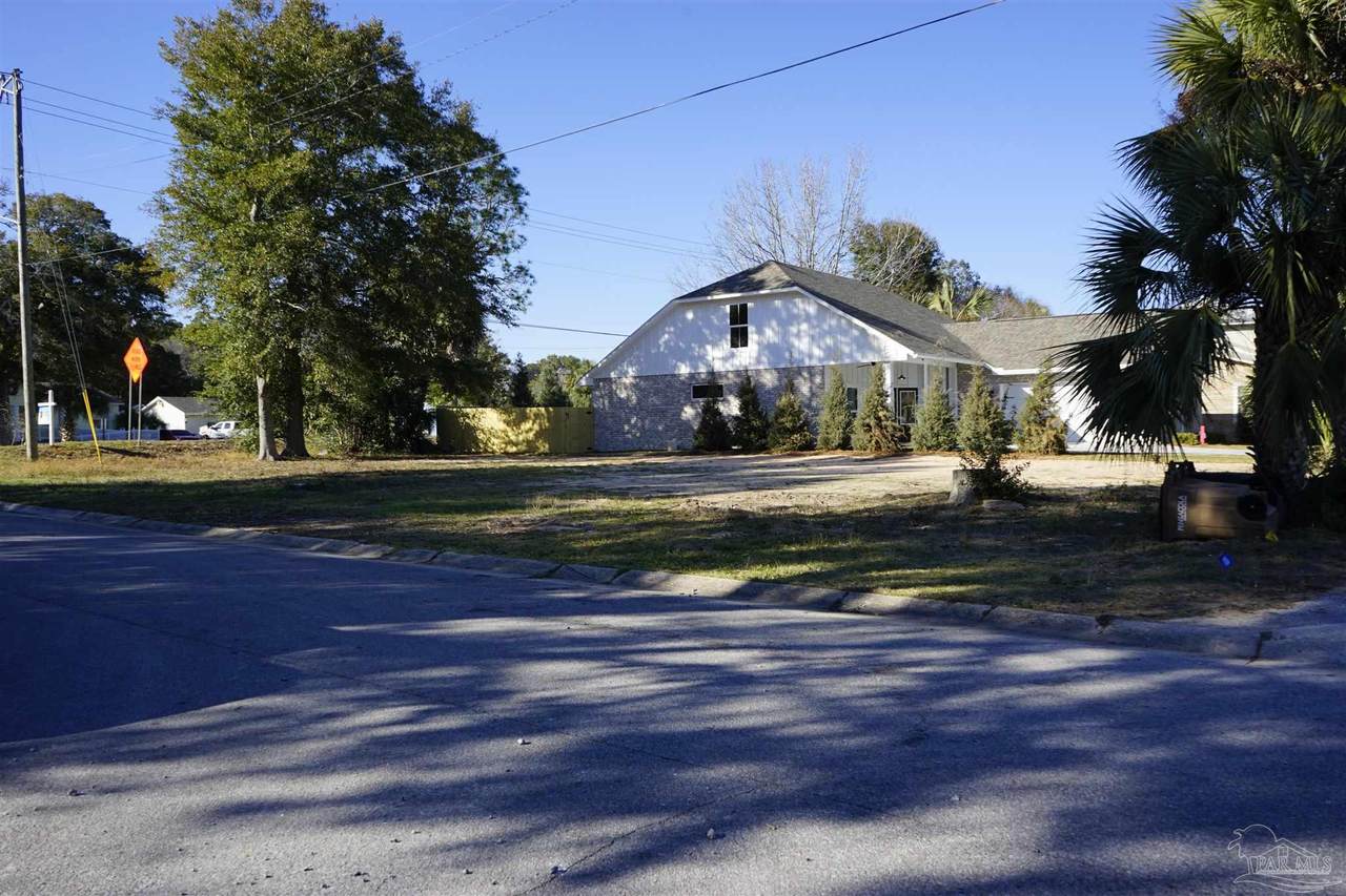 https://bt-photos.global.ssl.fastly.net/pensacola/1280_boomver_1_677244-2.jpg