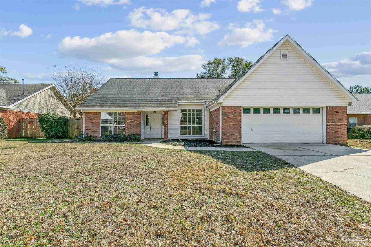 4028 Leesway Cir - Photo 1