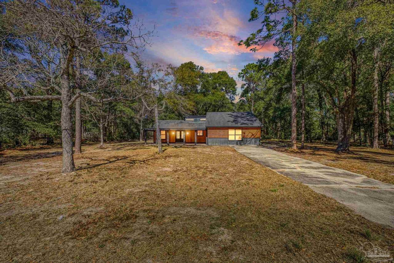 101 Thurston Pl - Photo 1